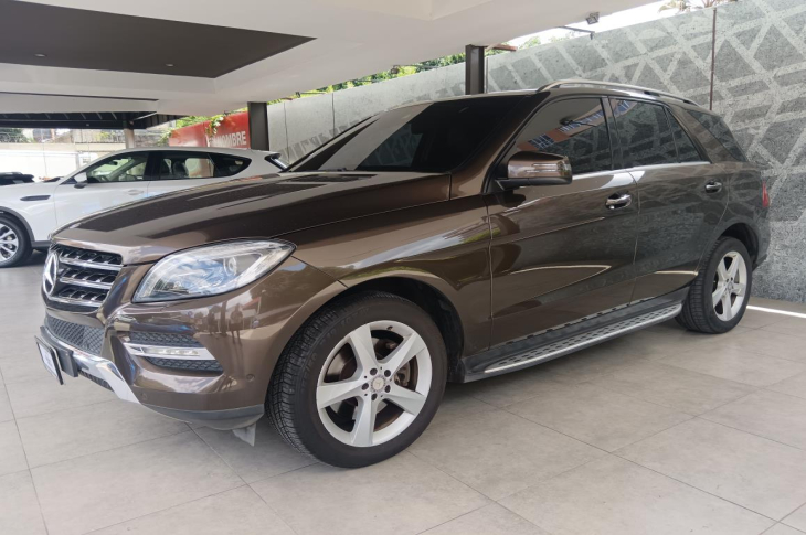 MERCEDES-BENZ ML 400 2015 89,177 kms.