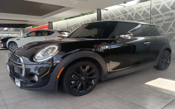 MINI COOPER S 2016 45,572 kms.