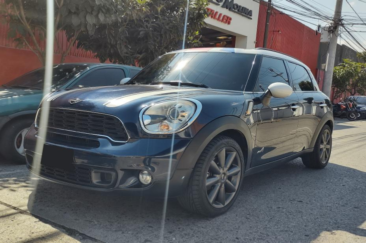 MINI COUNTRYMAN COOPER S ALL4 2012 79,500 kms.