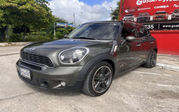 MINI COUNTRYMAN COOPER S ALL4 2015 95,961 kms.