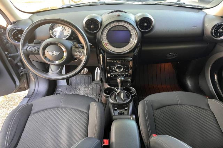 MINI COUNTRYMAN COOPER S ALL4 2015 95,961 kms.