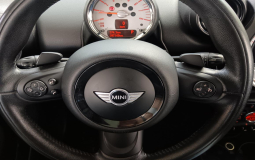 MINI COUNTRYMAN COOPER S ALL4 2015 97,143 kms.