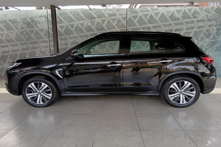 MITSUBISHI ASX 2023 37,866 kms.