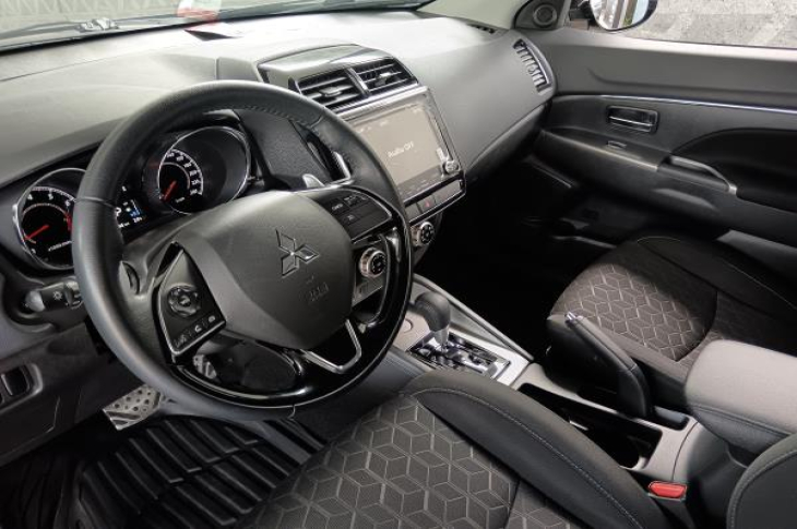 MITSUBISHI ASX 2023 37,866 kms.