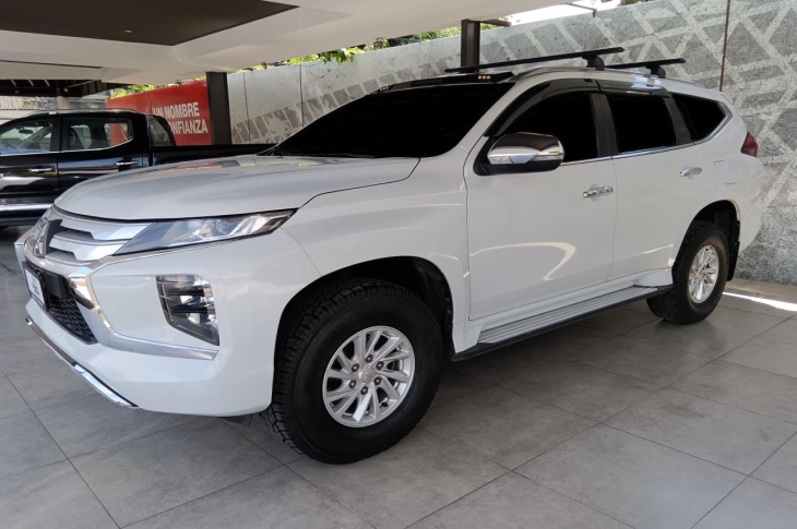 MITSUBISHI MONTERO SPORT 2021 51,463 kms.