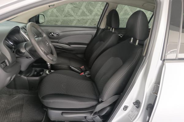 NISSAN VERSA N17 2014 82,637 kms.