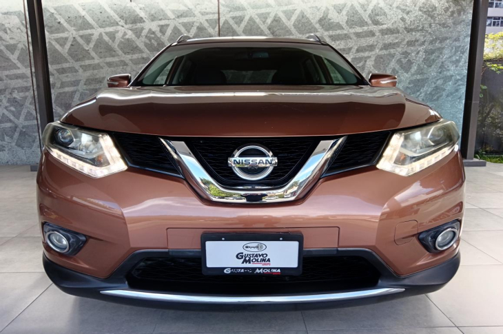 NISSAN X-TRAIL 4X4 2018 48,311 kms.