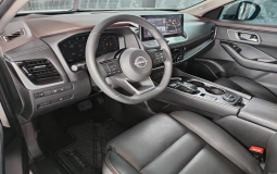 NISSAN X-TRAIL e-POWER e-4 2025 4,617 kms.