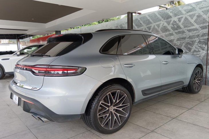 PORSCHE MACAN 2022 9,092 kms.