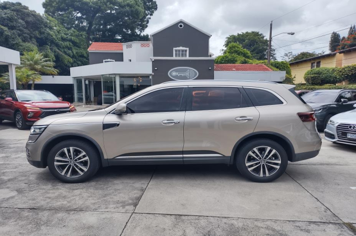 RENAULT KOLEOS 2018 33,504 kms.