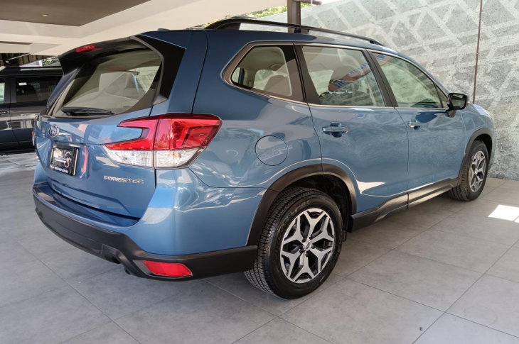 SUBARU FORESTER 2020 42,838 kms.