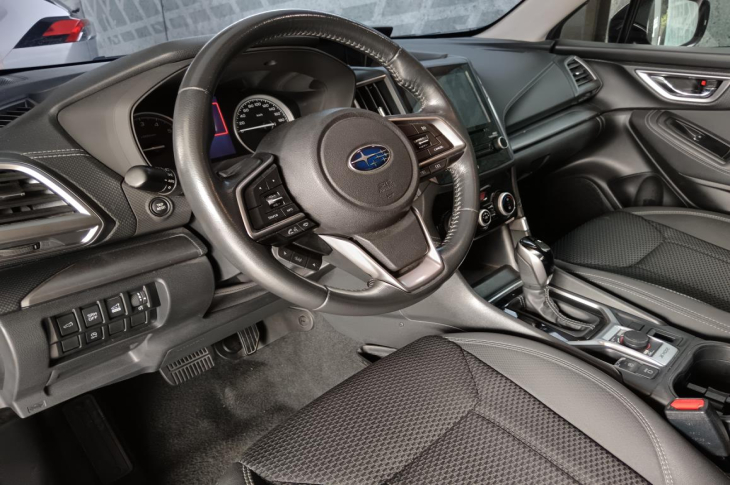 SUBARU FORESTER 2020 42,838 kms.