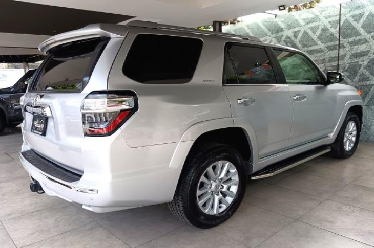 TOYOTA 4RUNNER 2021 60,925 kms.