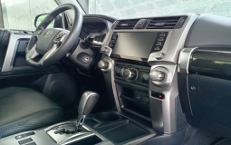 TOYOTA 4RUNNER 2022 44,151 kms.