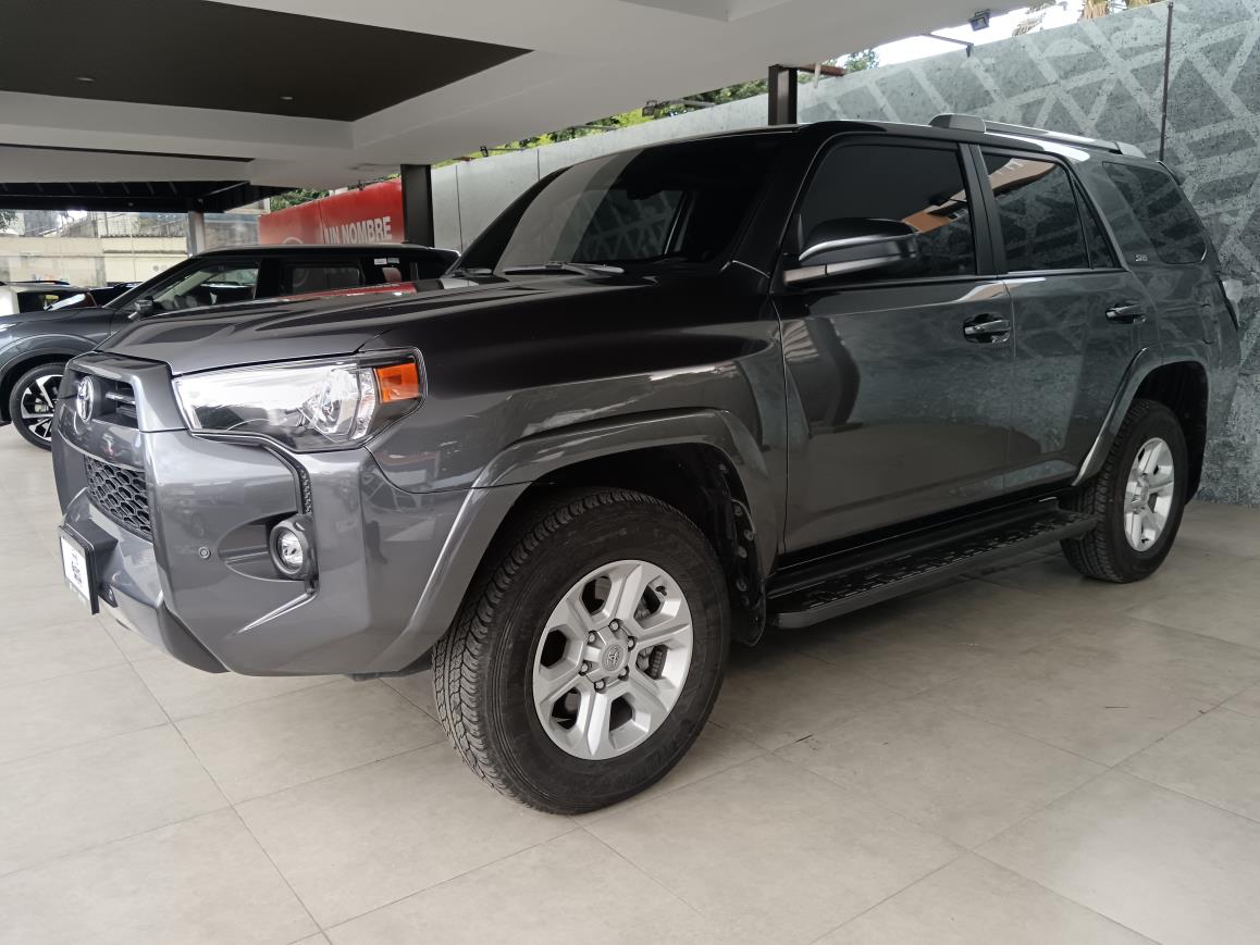 TOYOTA 4RUNNER 2023 18,423 kms. Gustavo Molina