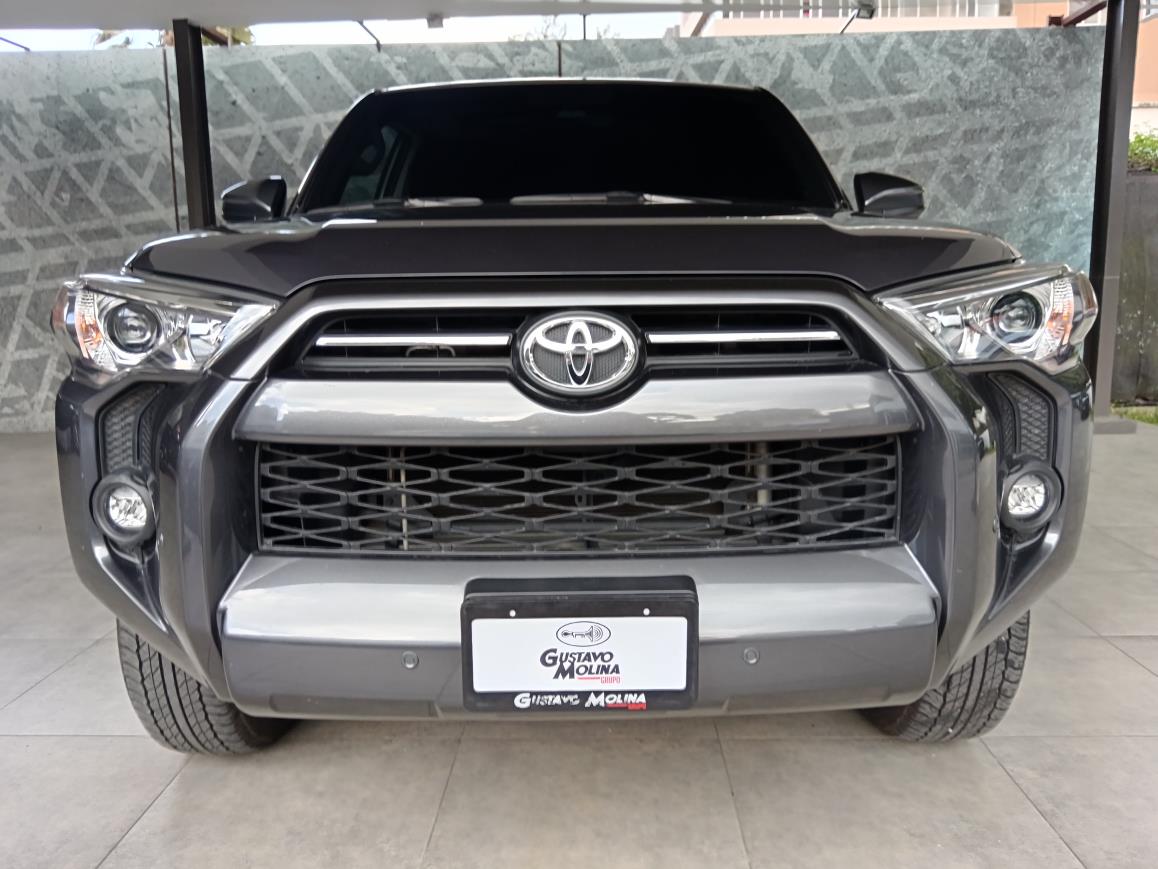 TOYOTA 4RUNNER 2023 18,423 kms. Gustavo Molina