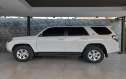 TOYOTA 4RUNNER 2024 15,515 kms.