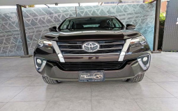 TOYOTA FORTUNER 2019 91,986 kms.