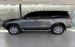 TOYOTA FORTUNER 2023 87,076 kms.