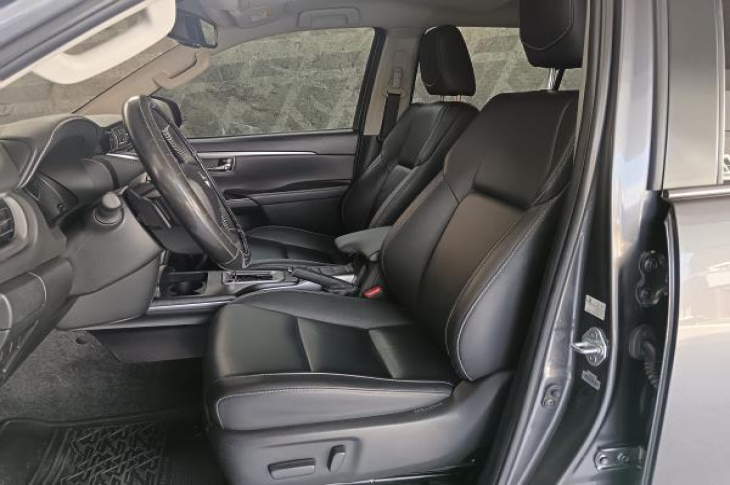 TOYOTA FORTUNER 2023 87,076 kms.