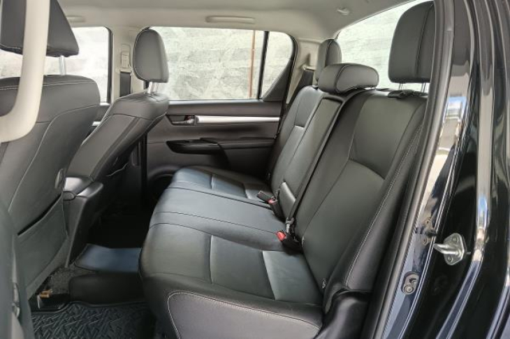 TOYOTA HILUX 2021 68,784 kms.