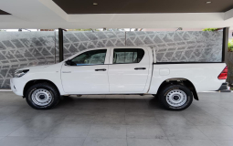 TOYOTA HILUX 2022 120,615 kms.