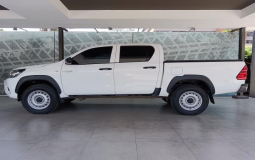 TOYOTA HILUX 2022 138,490 kms.