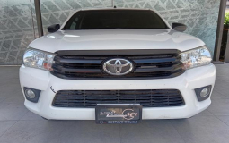 TOYOTA HILUX 2022 138,490 kms.