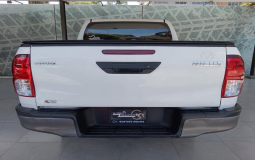 TOYOTA HILUX 2022 138,490 kms.