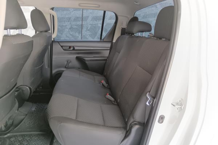 TOYOTA HILUX 2022 138,490 kms.