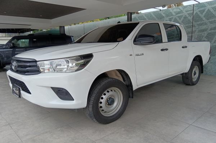 TOYOTA HILUX 2022 87,087 kms.