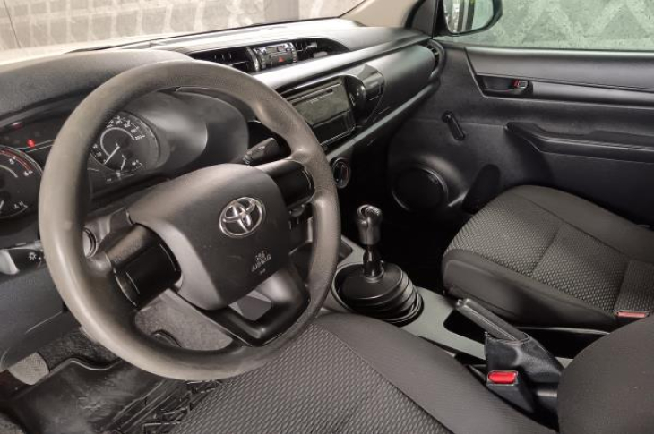 TOYOTA HILUX 2022 87,087 kms.