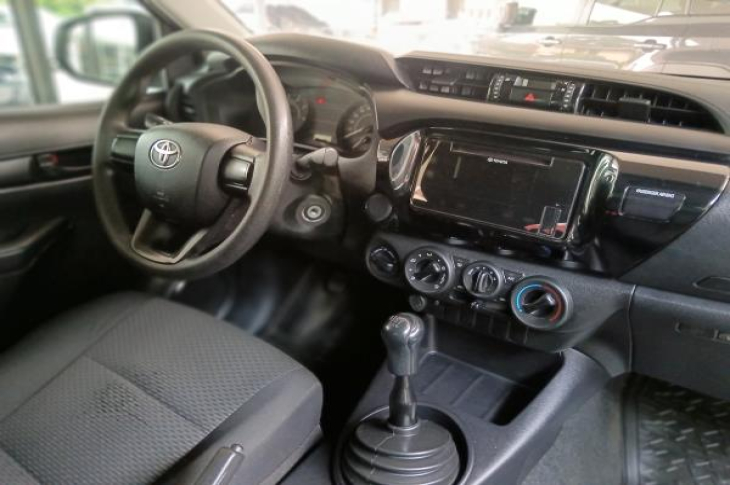 TOYOTA HILUX 2022 87,087 kms.