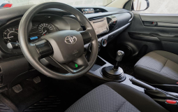 TOYOTA HILUX 2023 54,750 kms.