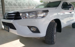 TOYOTA HILUX 2023 92,978 kms.