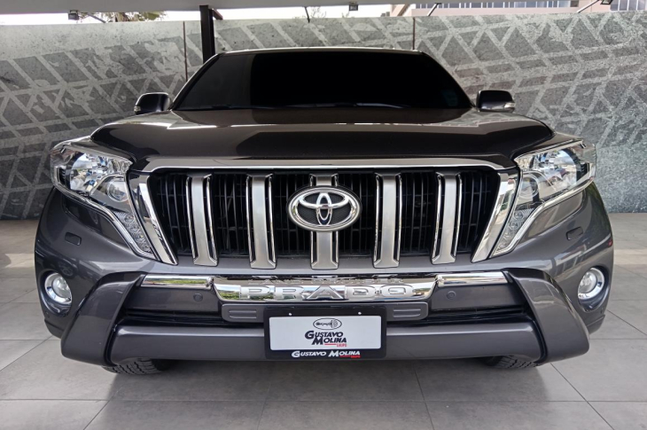 TOYOTA LAND CRUISER PRADO 2018 27,782 kms.