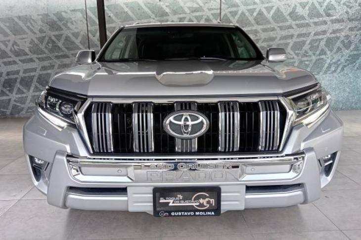 TOYOTA LAND CRUISER PRADO 2020 98,675 kms.