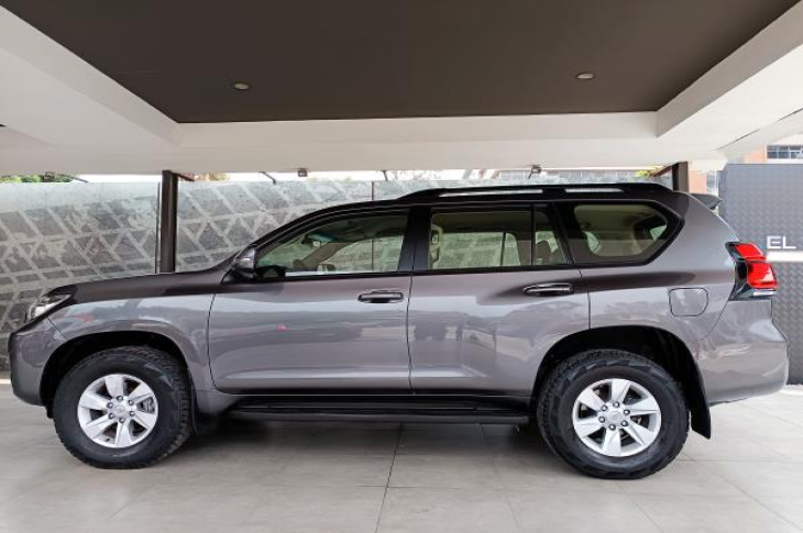 TOYOTA LAND CRUISER PRADO 2022 45,798 kms.