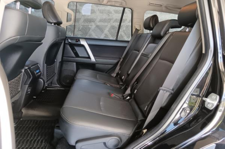 TOYOTA LAND CRUISER PRADO 2022 70,821 kms.