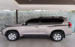 TOYOTA LAND CRUISER PRADO 2022 58,855 kms.