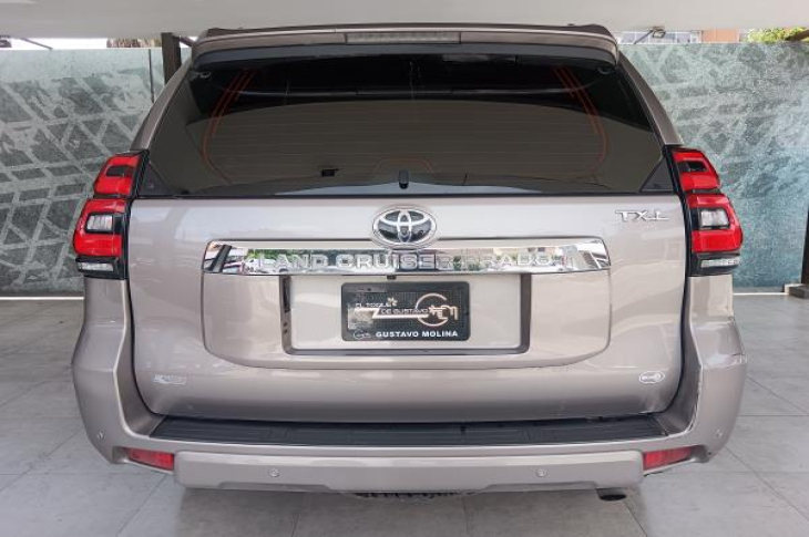 TOYOTA LAND CRUISER PRADO 2022 58,855 kms.