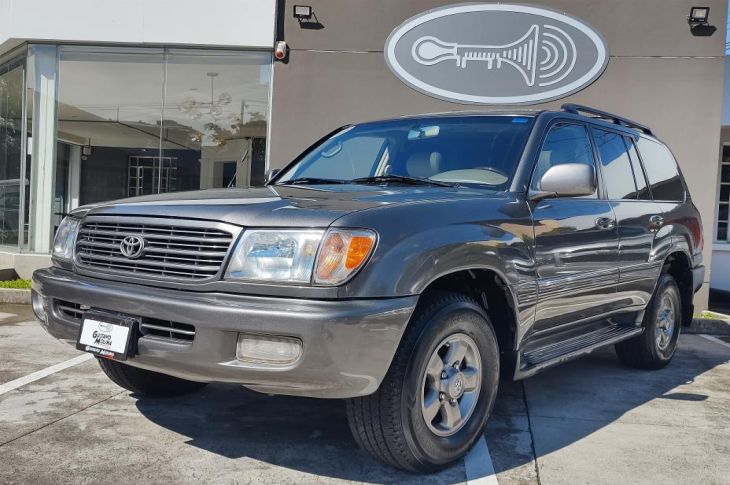 TOYOTA LAND CRUISER 1998 190,350 kms.