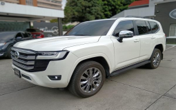 TOYOTA LAND CRUISER 2023 11,424 kms.