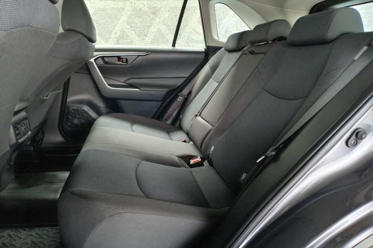 TOYOTA RAV 4 2024 41,259 kms.