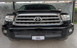 TOYOTA SEQUOIA 2014 86,051 kms.