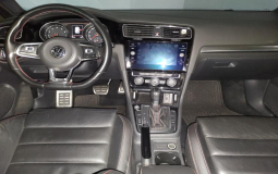 VOLKSWAGEN GOLF 2018 48,800 kms.