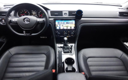 VOLKSWAGEN PASSAT 2016 30,000 kms.