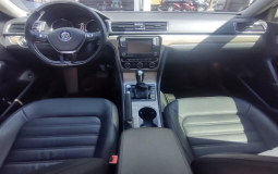 VOLKSWAGEN PASSAT 2018 36,969 kms.