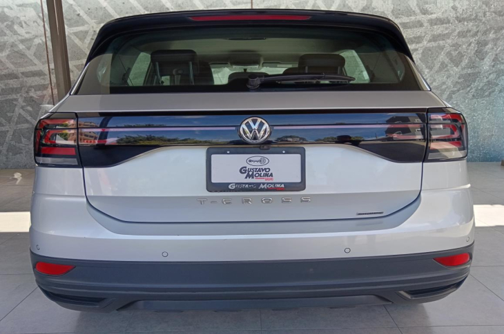 VOLKSWAGEN T-CROSS 2020 20,567 kms.