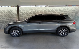 VOLKSWAGEN TIGUAN 2022 17,276 kms.